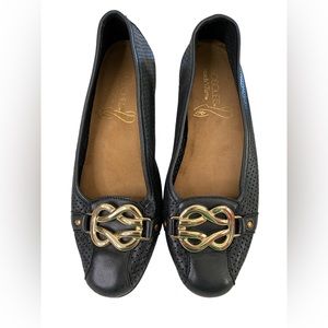 AEROSOLES Black Loafers with Gold Accent